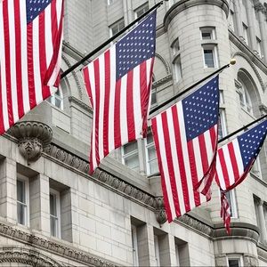 Meet your Posher, Suzanne